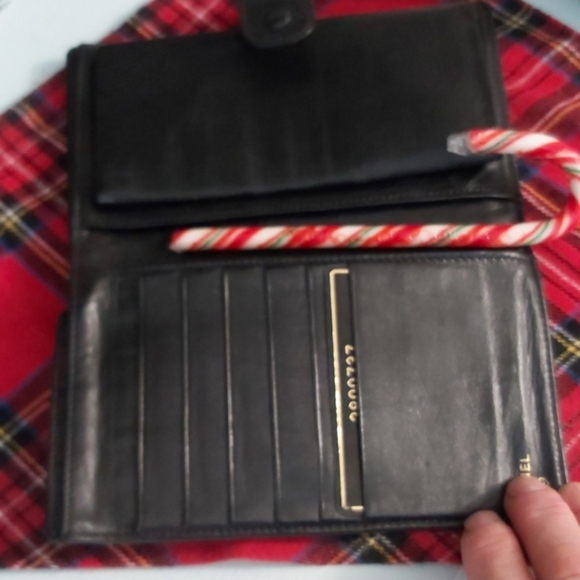 CHANEL wallet - Picture 4 of 14